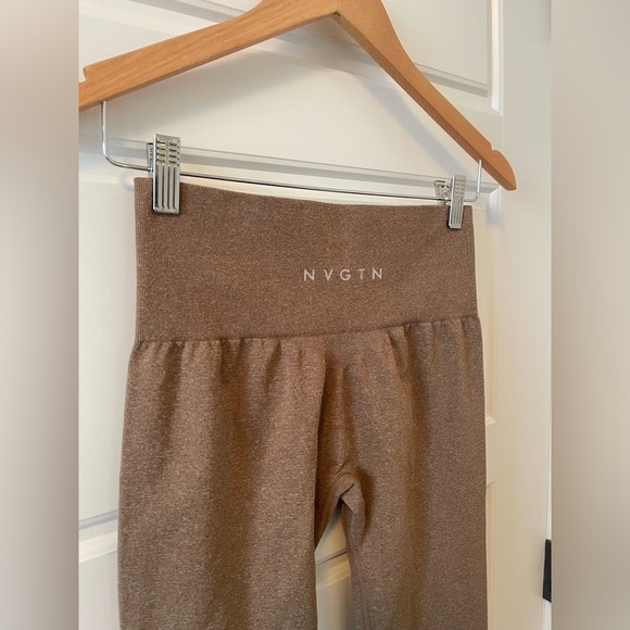 NVGTN Shape Seamless Leggings | Beige | M - Picture 3 of 6